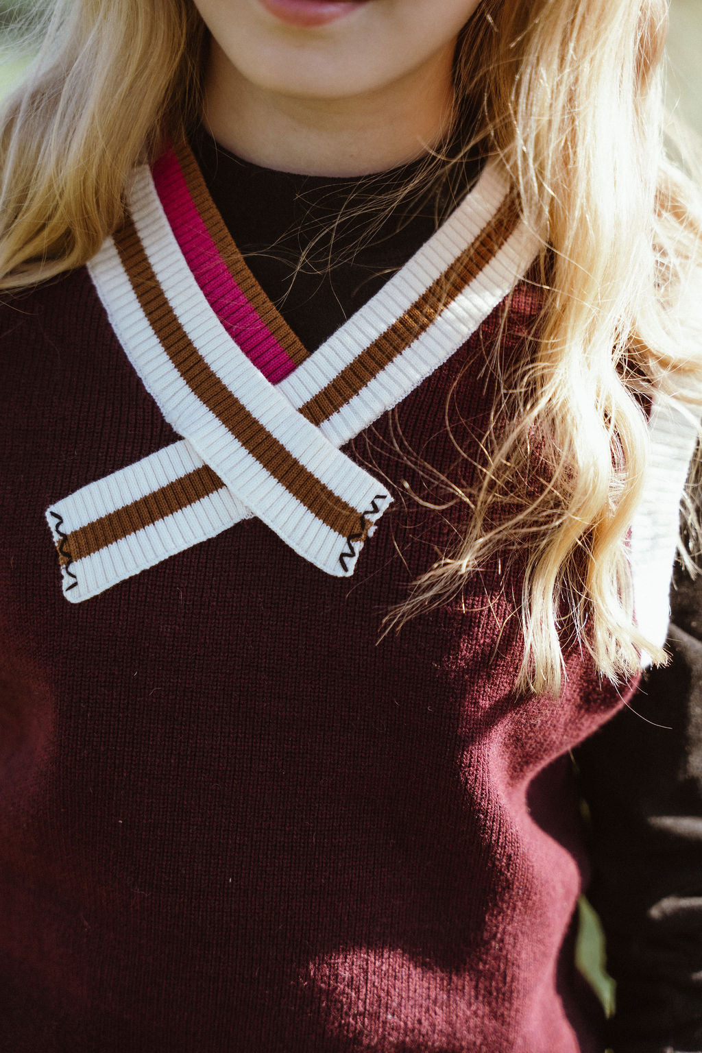 D908-GN - STRIPE RIB DETAIL VEST