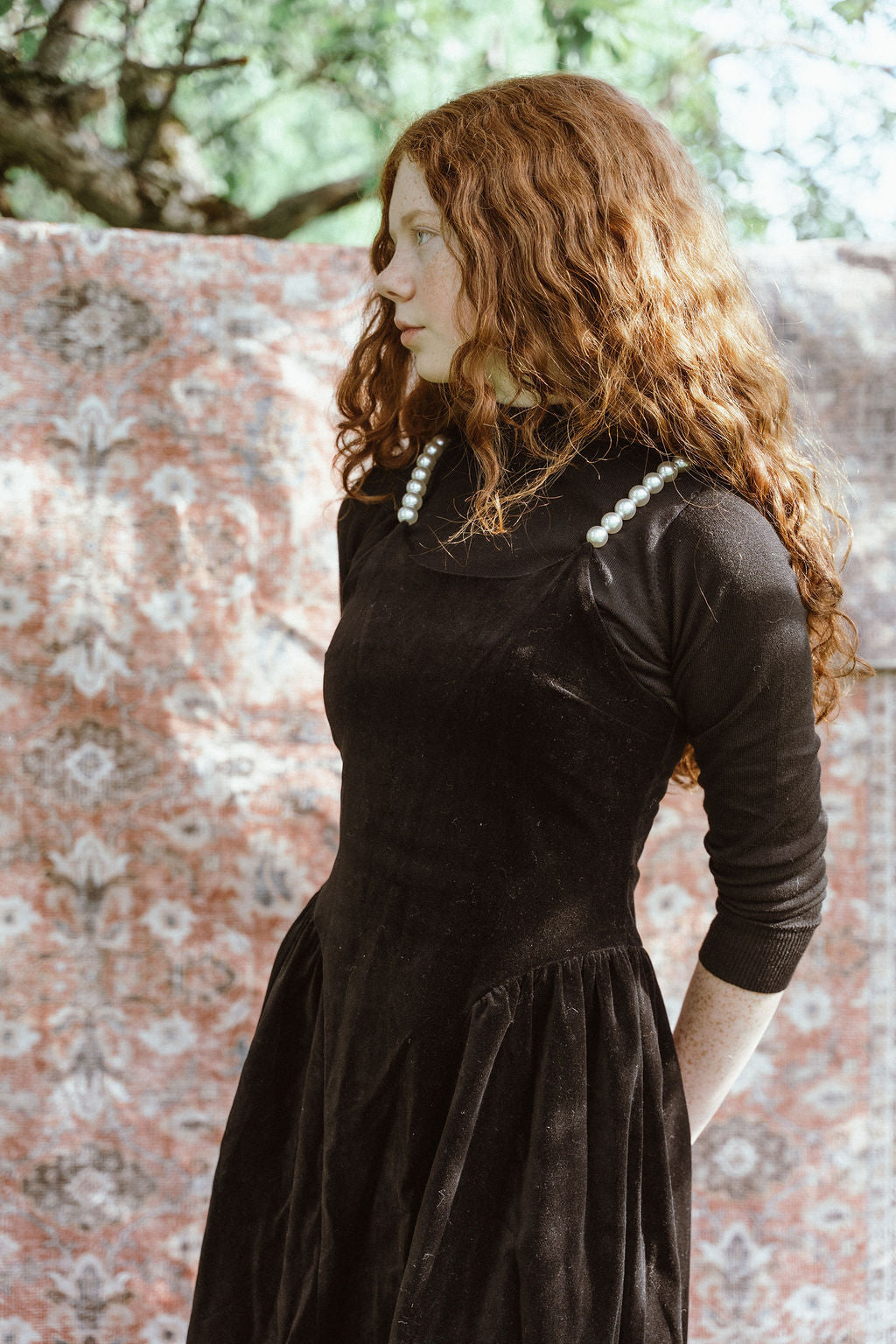 G903-BK - PEARL STRAP JUMPER WITH TURTLENECK
