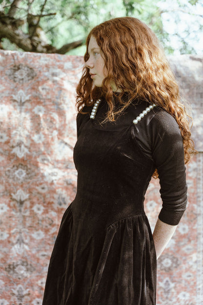 G903-BK - PEARL STRAP JUMPER WITH TURTLENECK