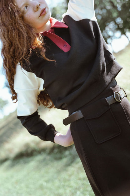 D976-BK - POCKET DETAIL A-LINE SKIRT