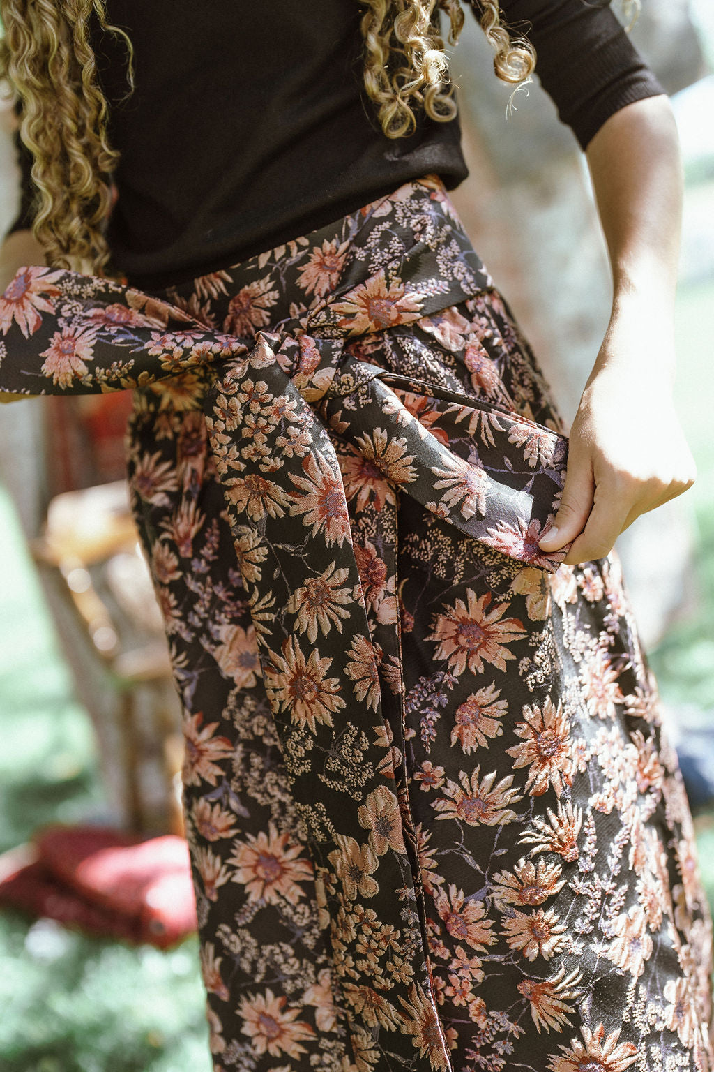 G988-BKFL - BROCADE SKIRT