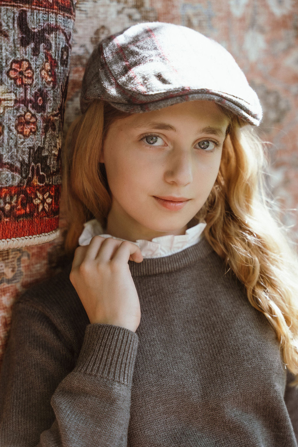 G960-GY - FRILL COLLAR SWEATER