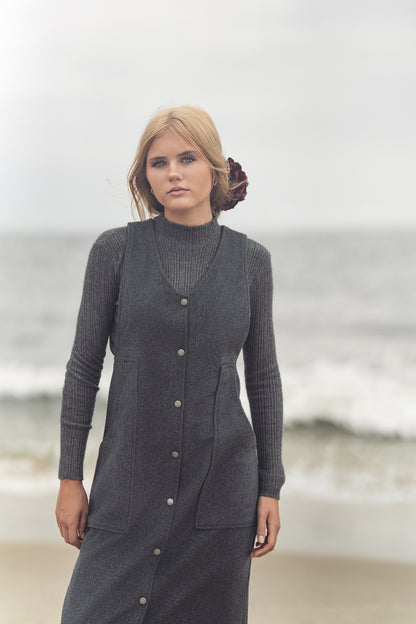 G702-BK - WOOL BUTTON DOWN JUMPER