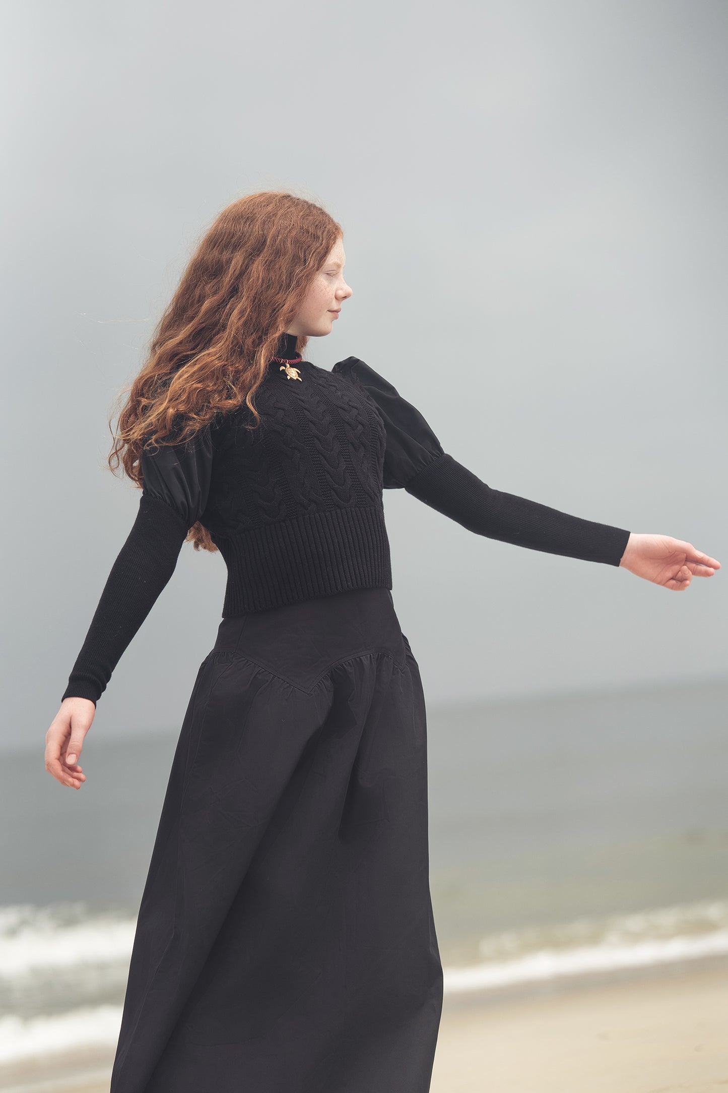 TAFFETA SLEEVE TURTLENECK