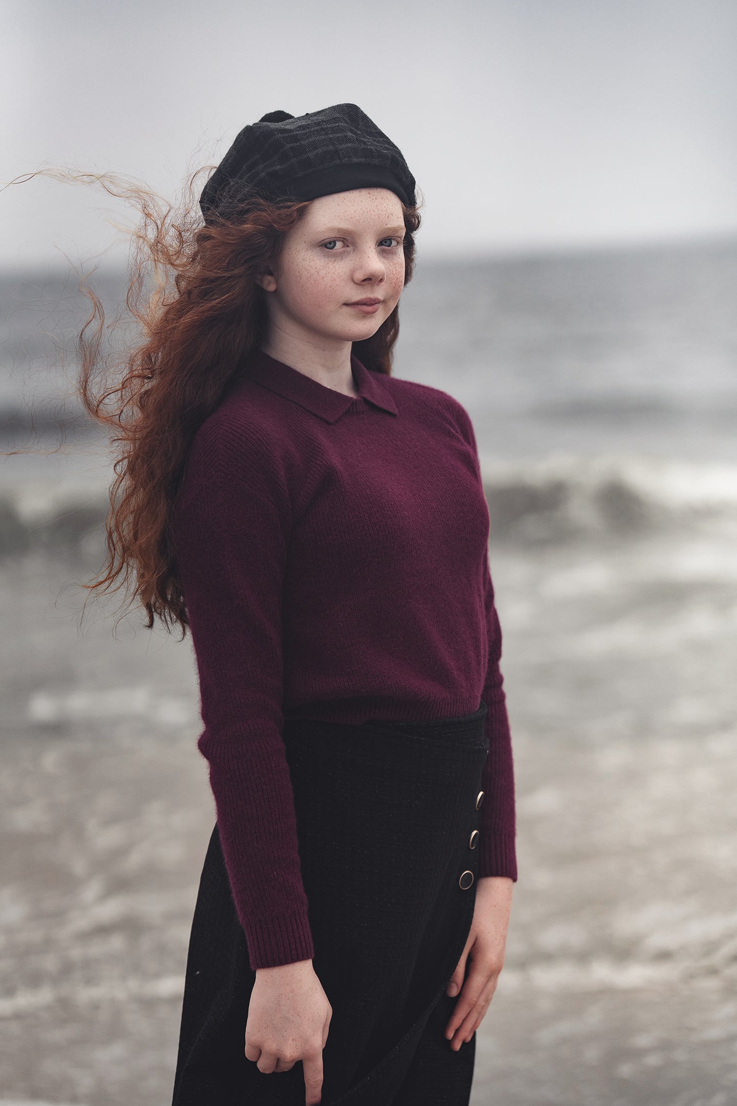 G758-BU - CREW NECK SWEATER WITH COLLAR